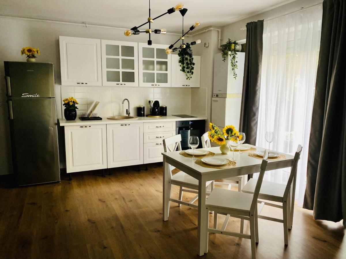 La Maison De Zoe - Airport Residences Apartment *
